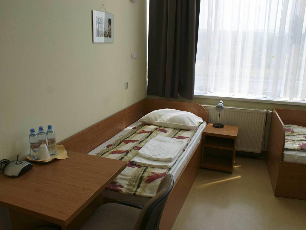 Bit Hotel Bielsko-Biała Szoba fotó